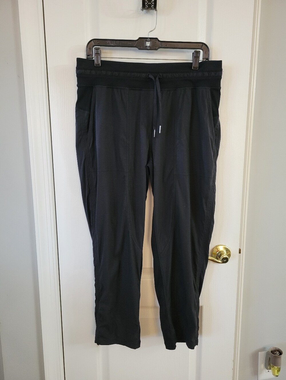 Lululemon Dance Studio Mid-Rise Crop Pants 25" Black Size 10 Cinch Legs